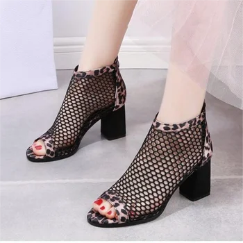 Trendi ženski crnci леопардовые cipele na platformu, vrlo visoke štikle, roman cipele s remenom na munje, ženske večernje cipele na petu u gotičkom stilu