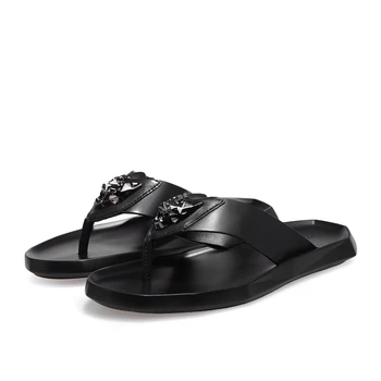 Crne japanke ravnim cipelama, ljetne plaže sandale za muškarce, novo 2018 godine, hit prodaje, muške papuče, veličina 38-46 Eura