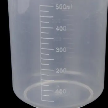 prozirni polaže čašu od 500 ml