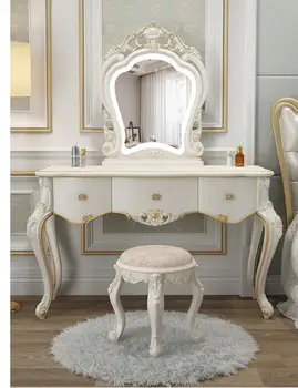 Toaletni stol u europskom stilu i ormar za pohranu stvari u spavaćoj sobi